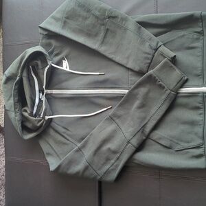 Nike Hooded Jacket with pockets